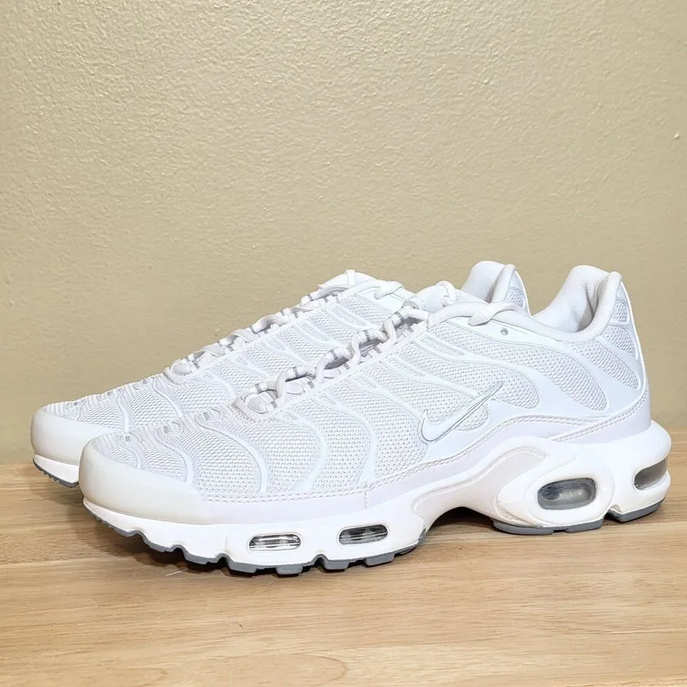 Nike Air Max Plus Triple White Running Shoes 604133-139 Men's Size 8
